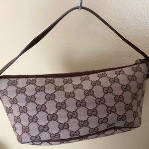 Vintage Gucci Boat Pouchette